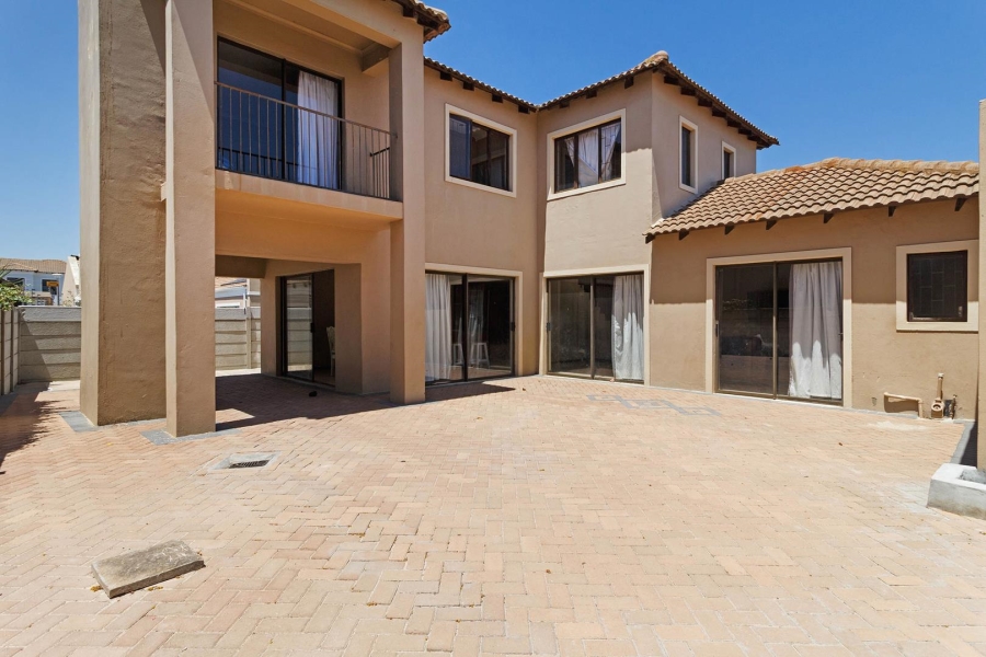 3 Bedroom Property for Sale in Parklands Western Cape